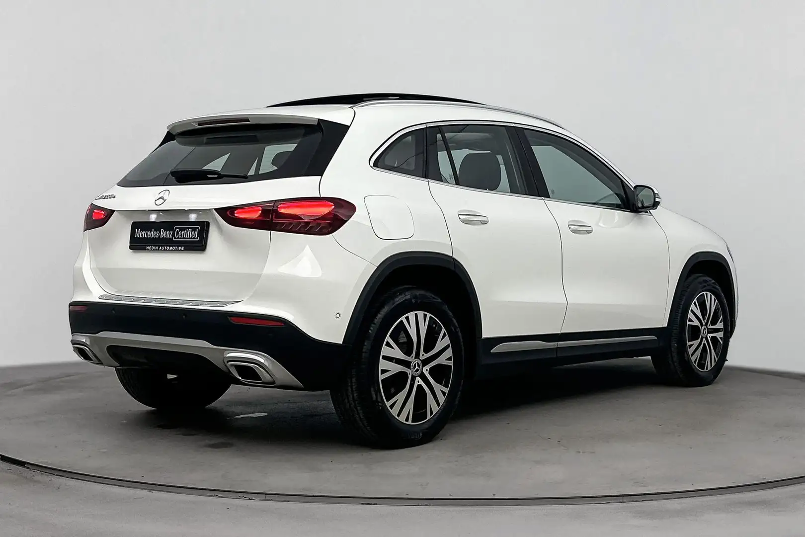 Mercedes-Benz GLA 250 GLA 250e Automaat Luxury Line | Advanced Plus Pakk Weiß - 2