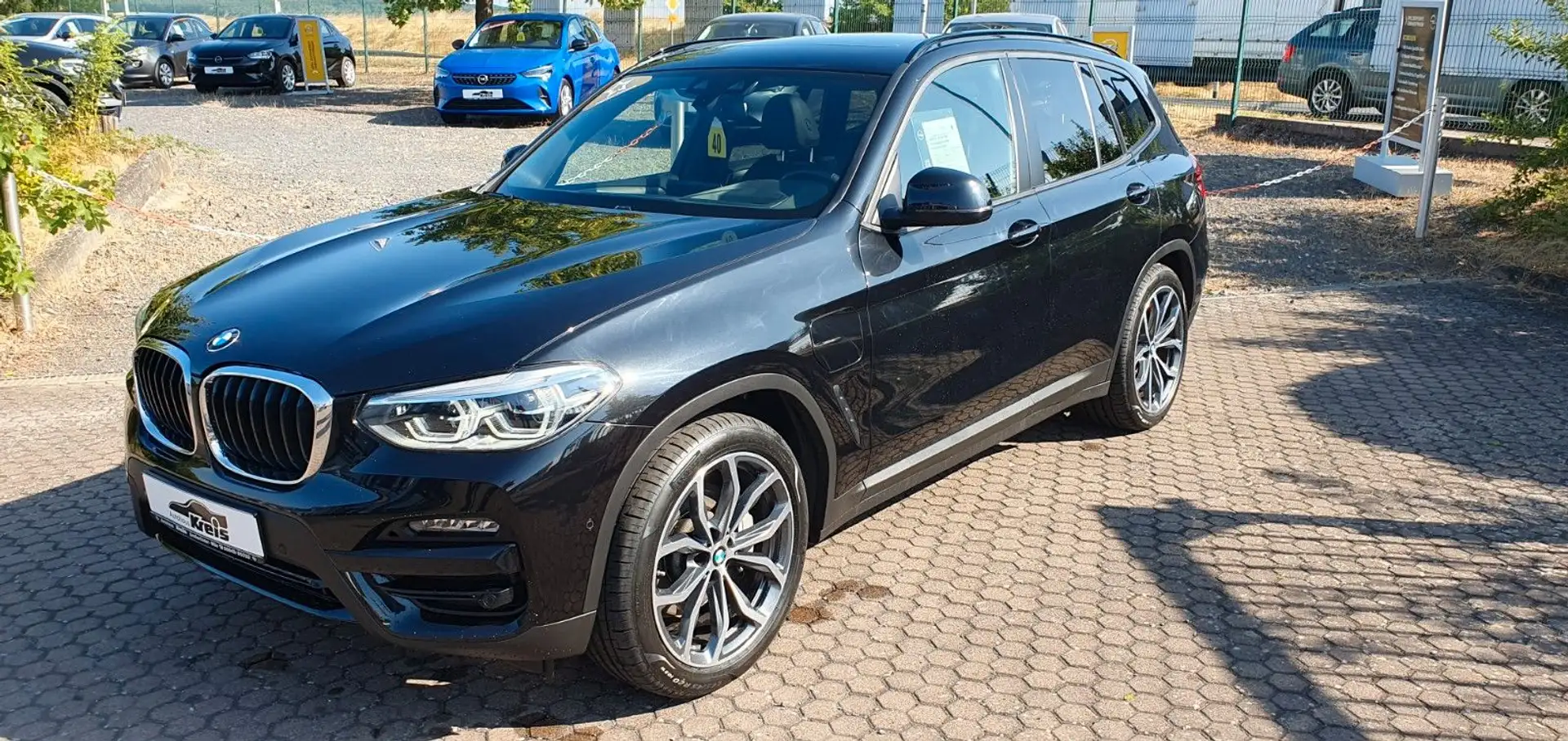 BMW X3 xDrive 30e Advantage Business Panorama Spor Schwarz - 2