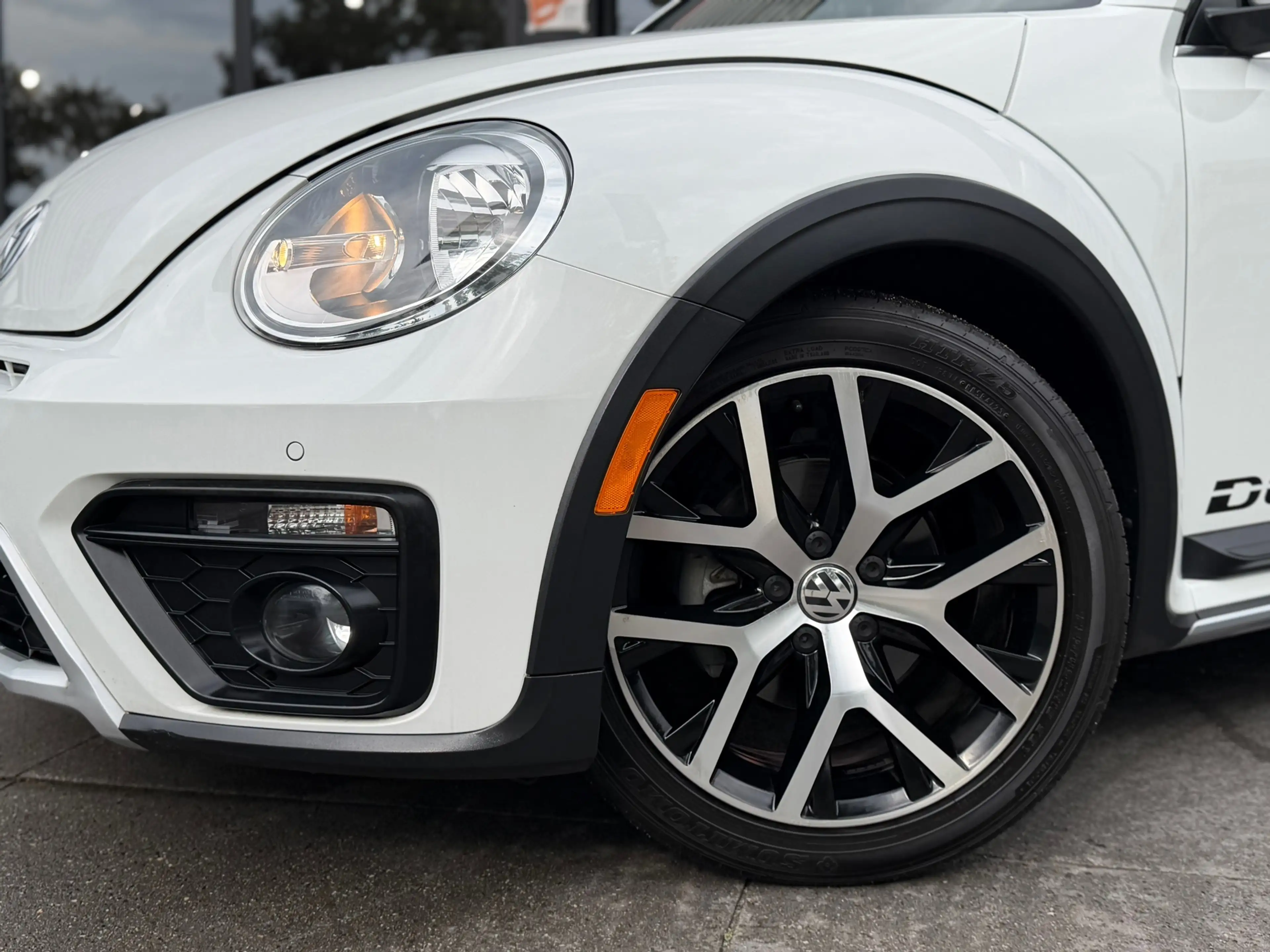 Volkswagen New Beetle CABRIOLET Dune 170PK|Camera|CruisC. — photo 12