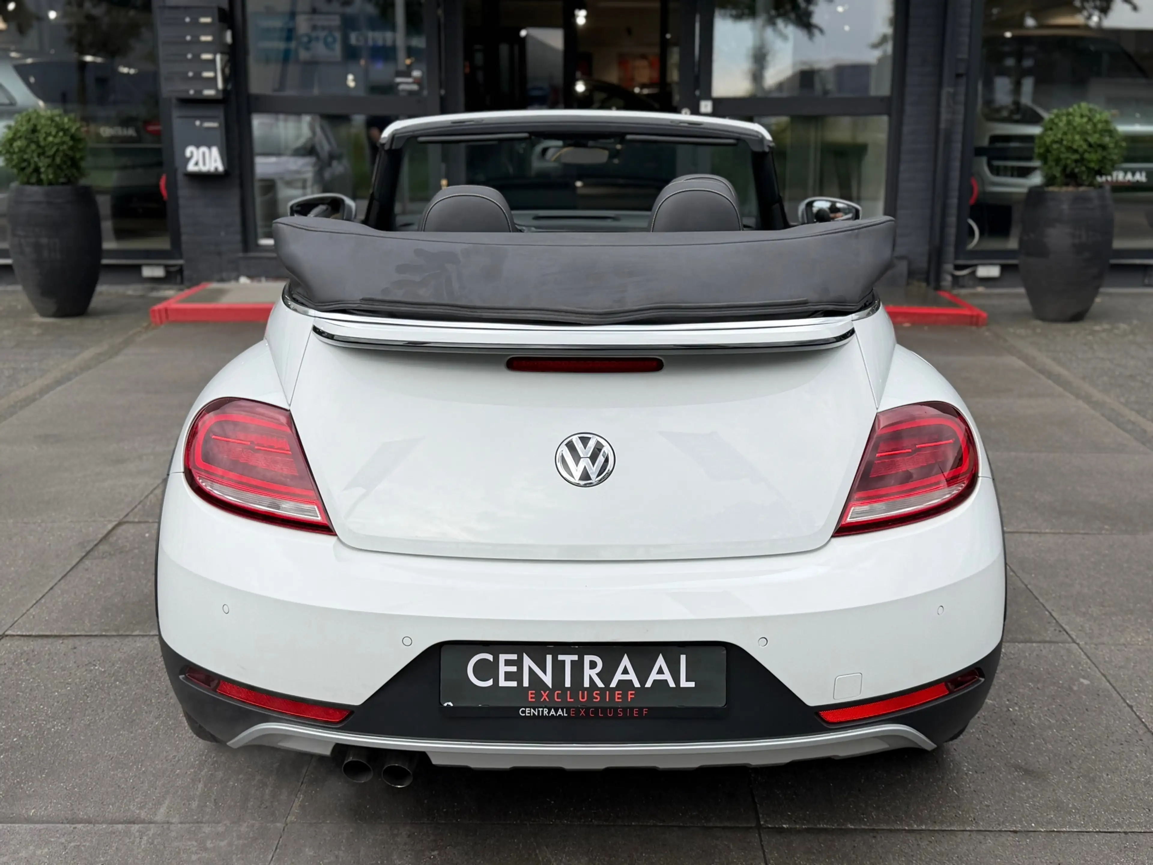 Volkswagen New Beetle CABRIOLET Dune 170PK|Camera|CruisC. — photo 5