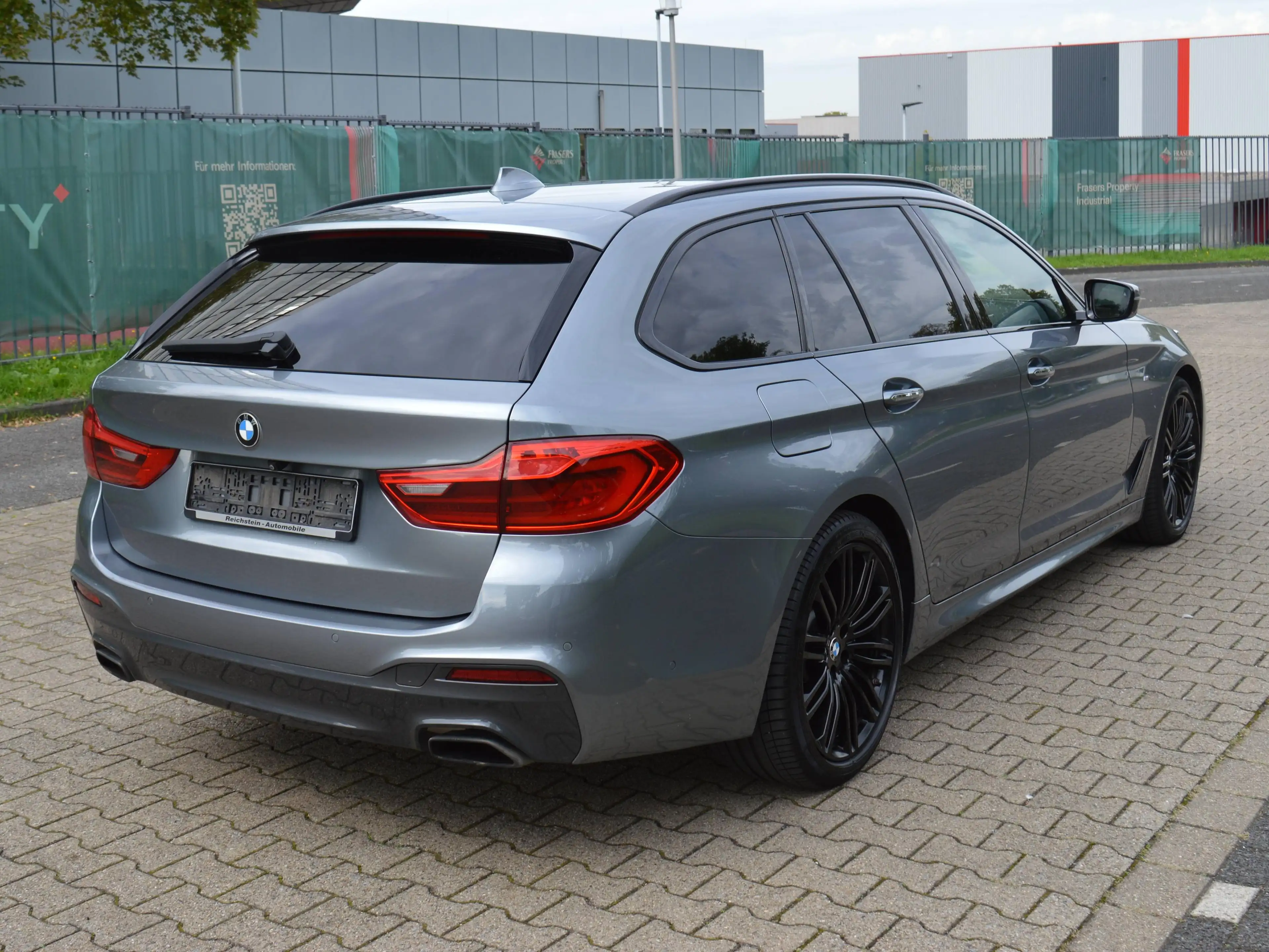 BMW 540 540 i xDrive M Sport*Leder*Pano*AHK*Sitzheizung*Navi*Kamera* — photo 5