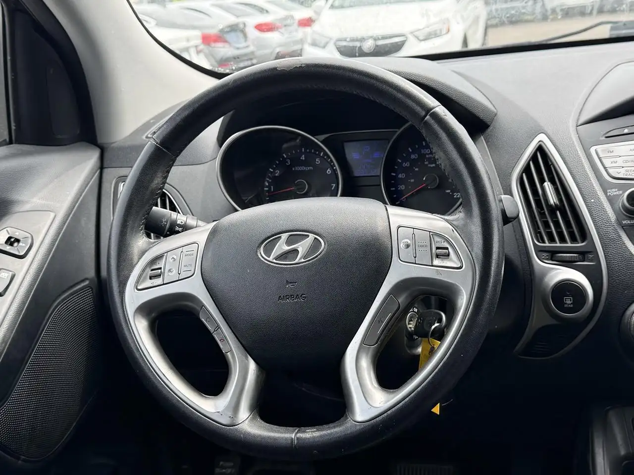 Hyundai TUCSON снимка Hyundai TUCSON
