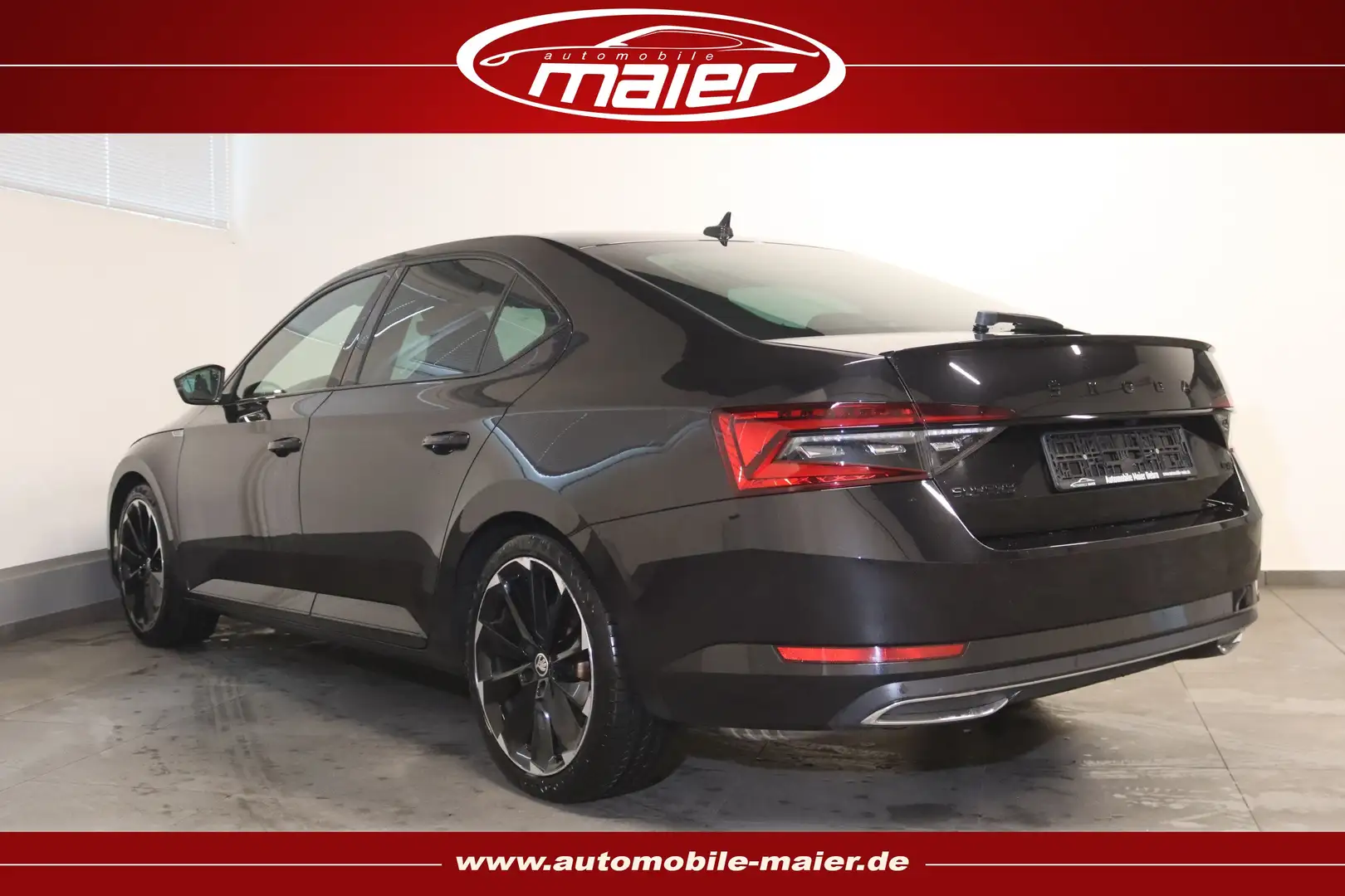 Skoda Superb 2.0 TDI SportLine 4x4-PANO-NAV-LED-AHK- Schwarz - 2