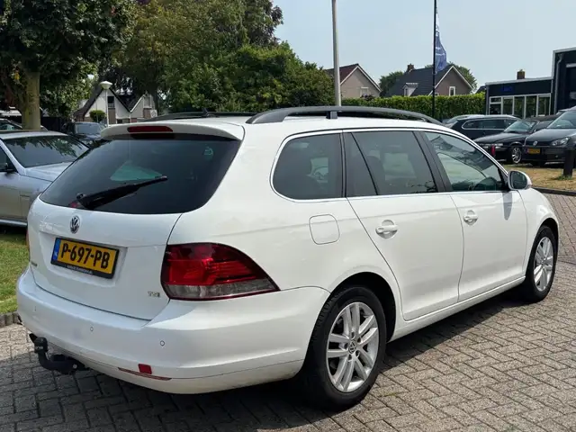 Volkswagen Golf view 6