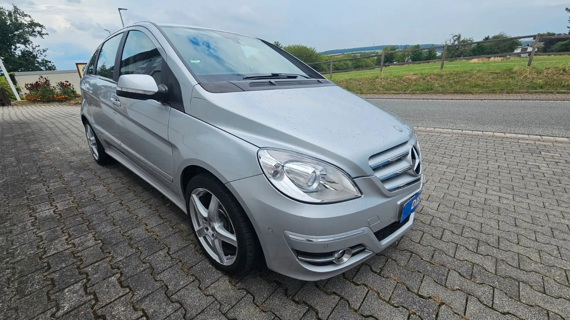 Mercedes-Benz B 180 B -Klasse B 180 CDI KLIMA TÜV bis 01/2027 Argintiu - 2