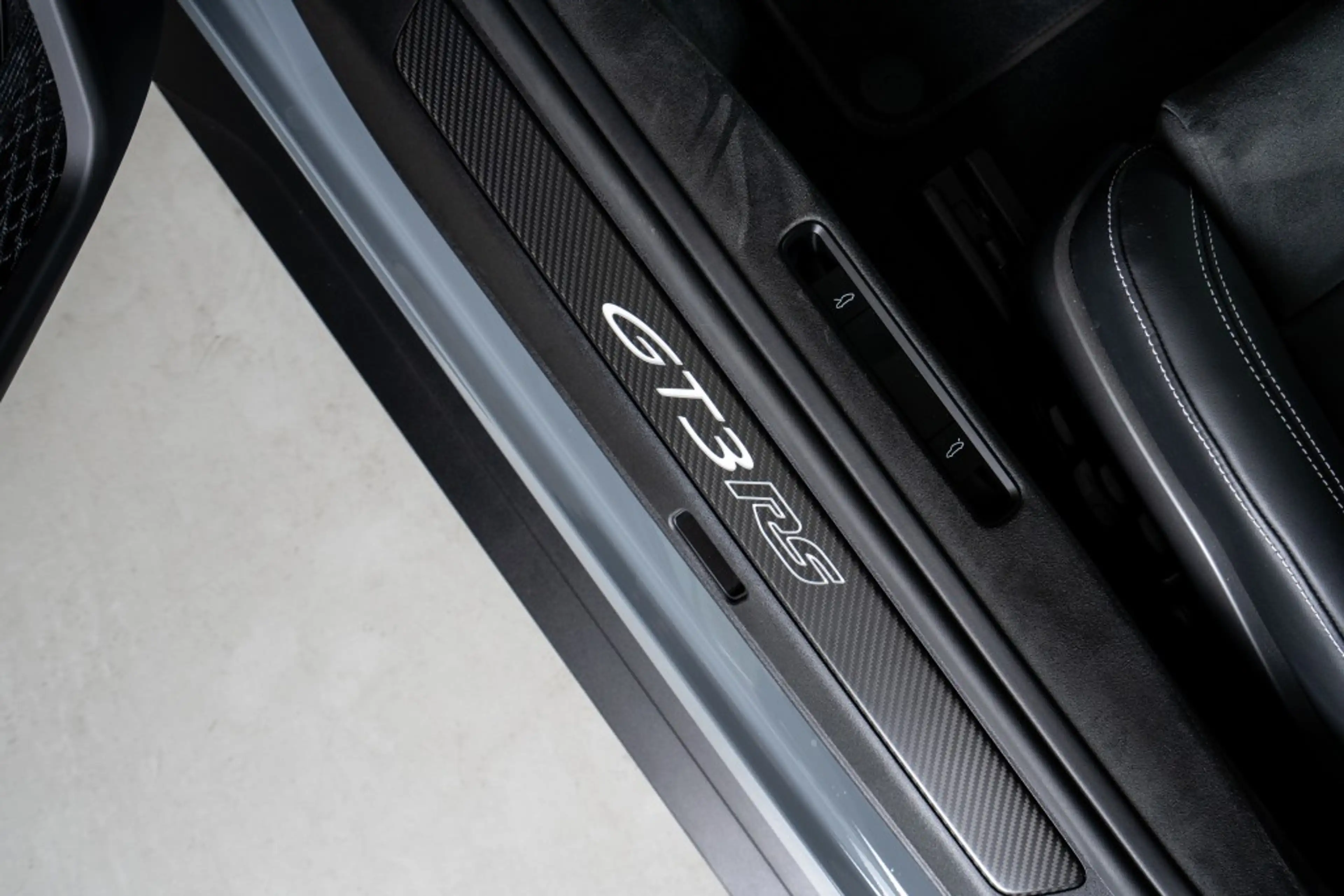 Porsche 911 Carbon APPROVED 12 28 Lift PDLS — photo 15