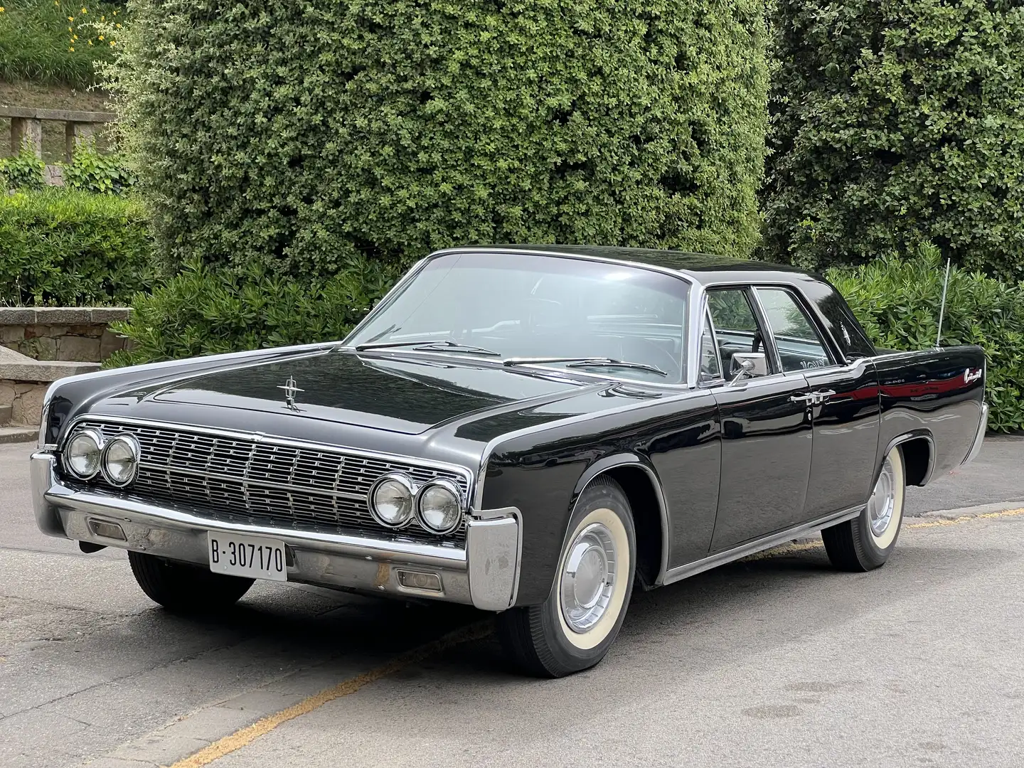 Lincoln Continental - 2
