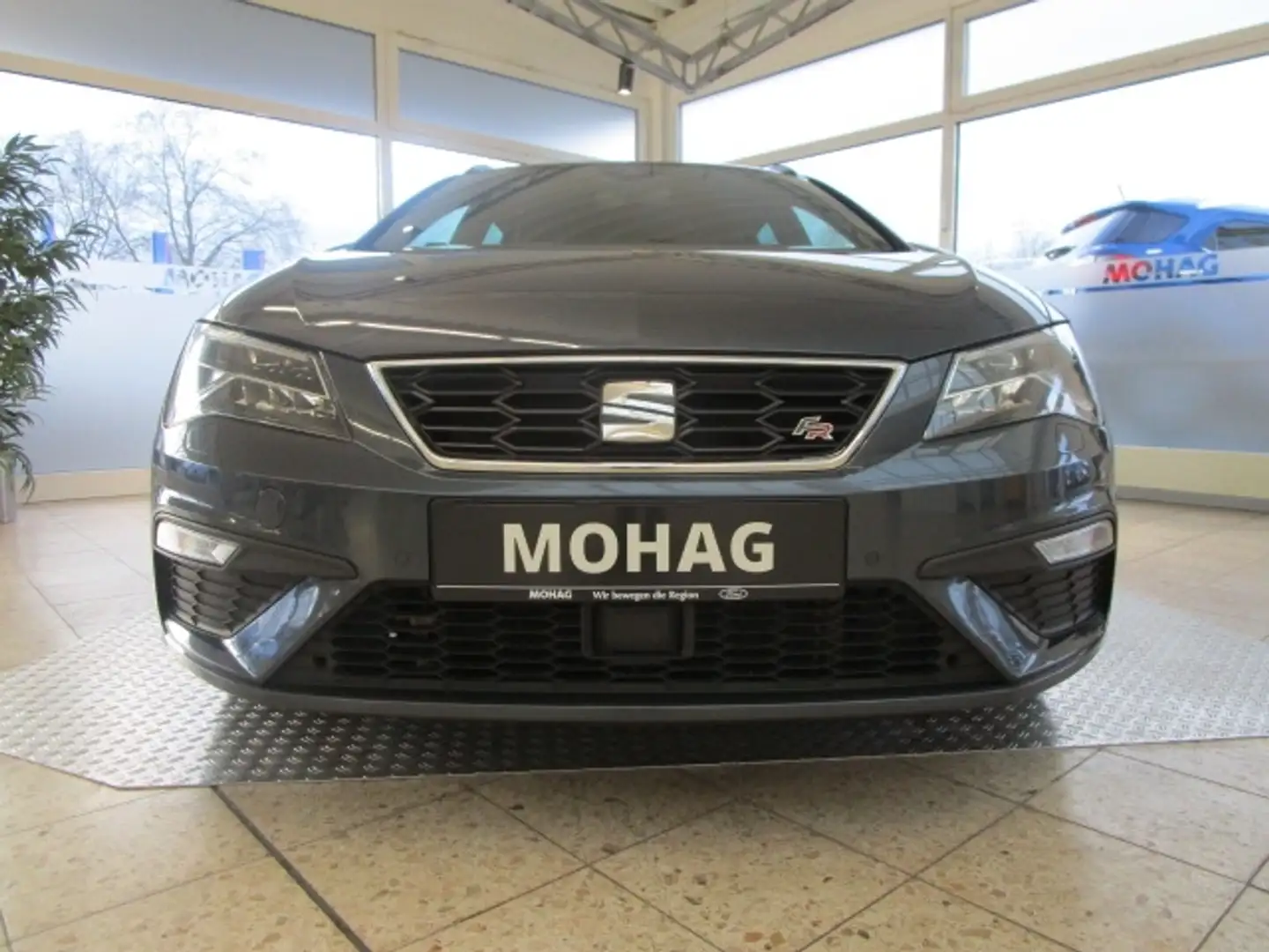 SEAT Leon FR 2,0l TDI *Navi-DAB-LED-Sitzh-Tempomat* -EU6d-T- Grau - 2