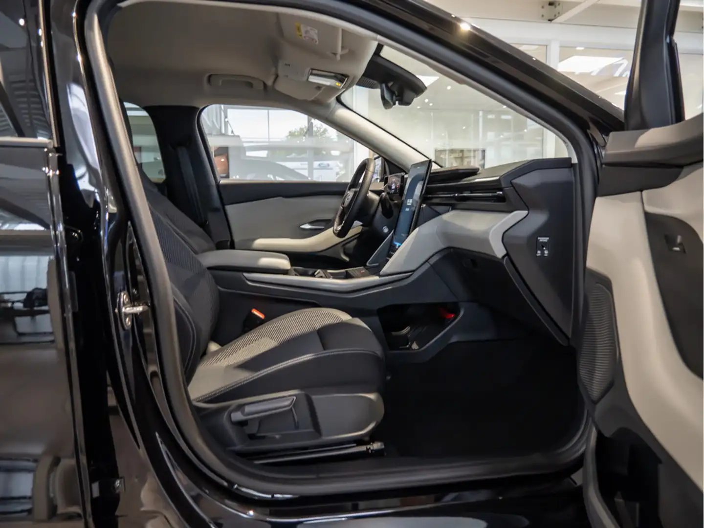 Ford Explorer Style RWD Standart Range 52KWh Schwarz - 2