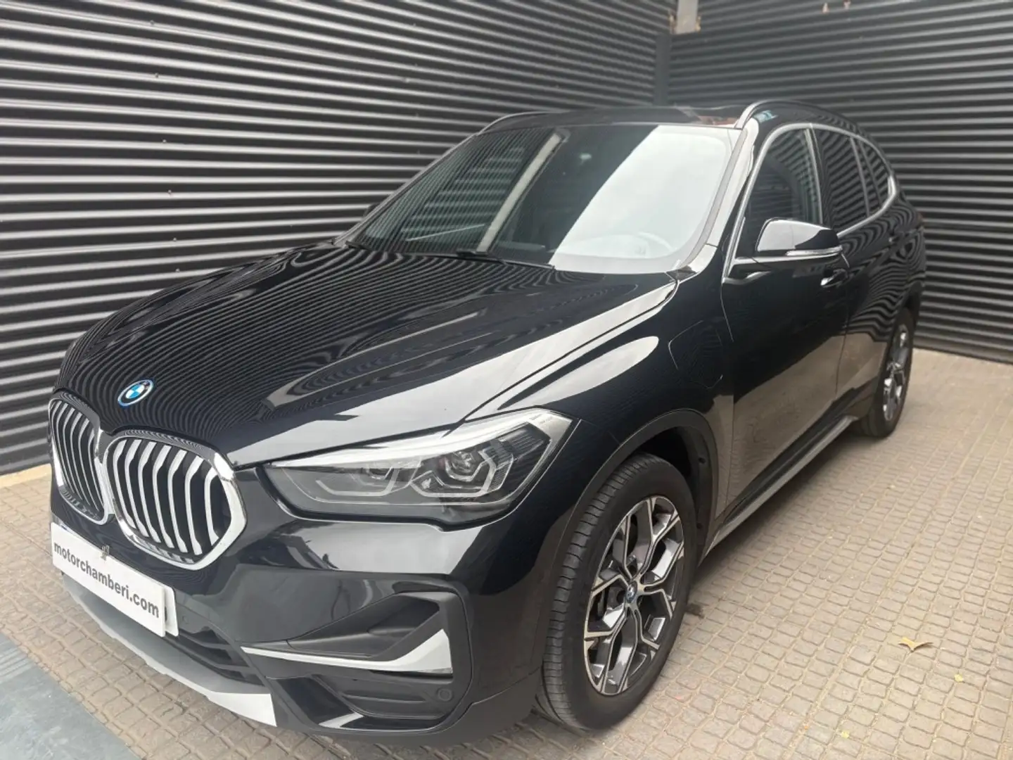 BMW X1 xDrive25eA Negro - 1