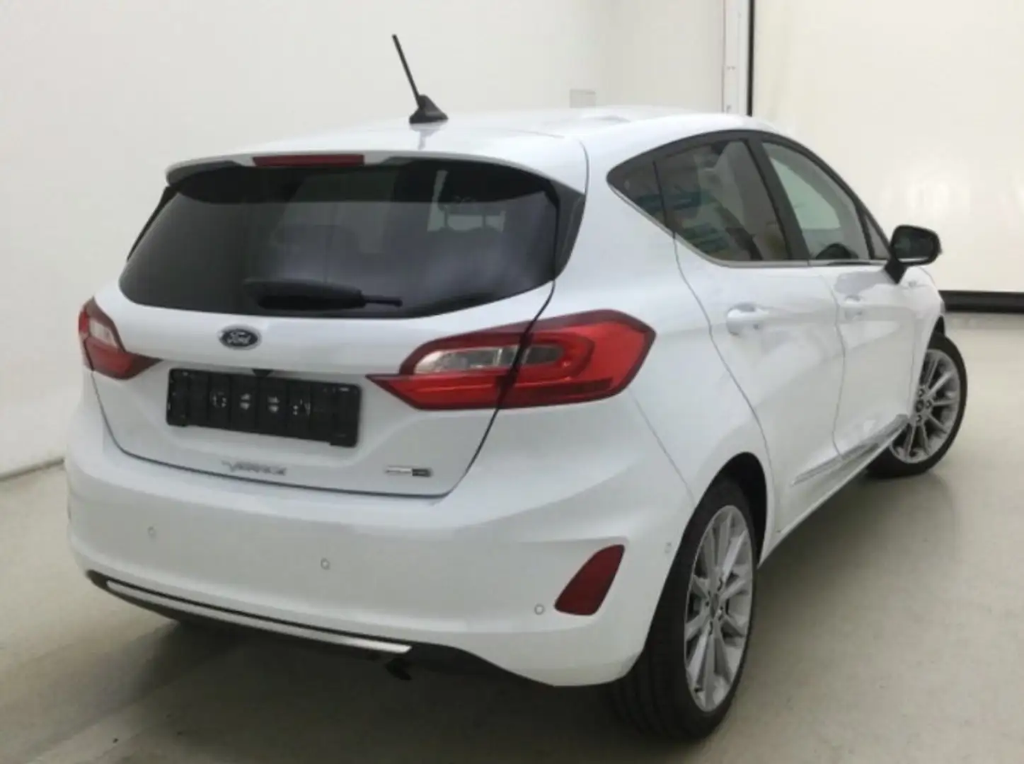 Ford Fiesta Vignale Weiß - 2