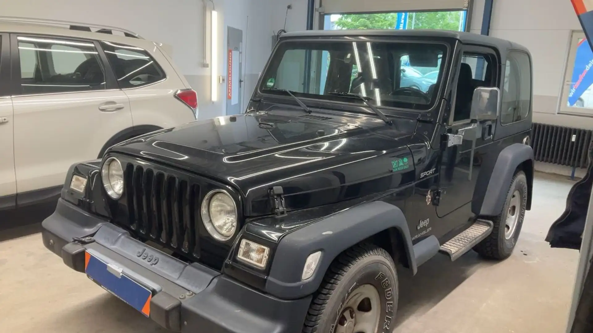 Jeep Wrangler Hard Top 4.0 Sport c/abs,CL GPL Noir - 1