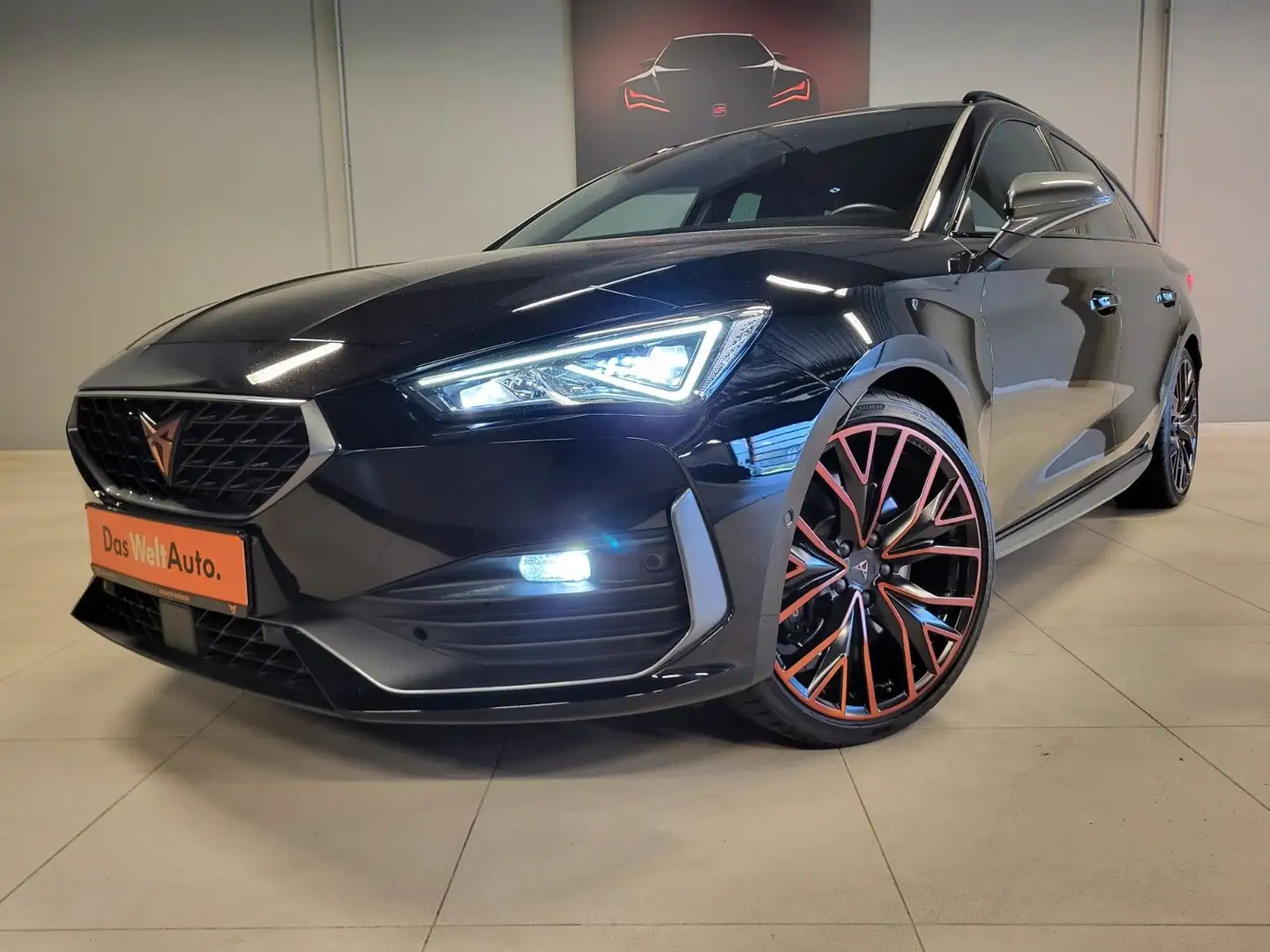 CUPRA Leon Sportst. -VZ- 2.0 TSI DSG 4Drive *AHK*Pano* Schwarz - 2