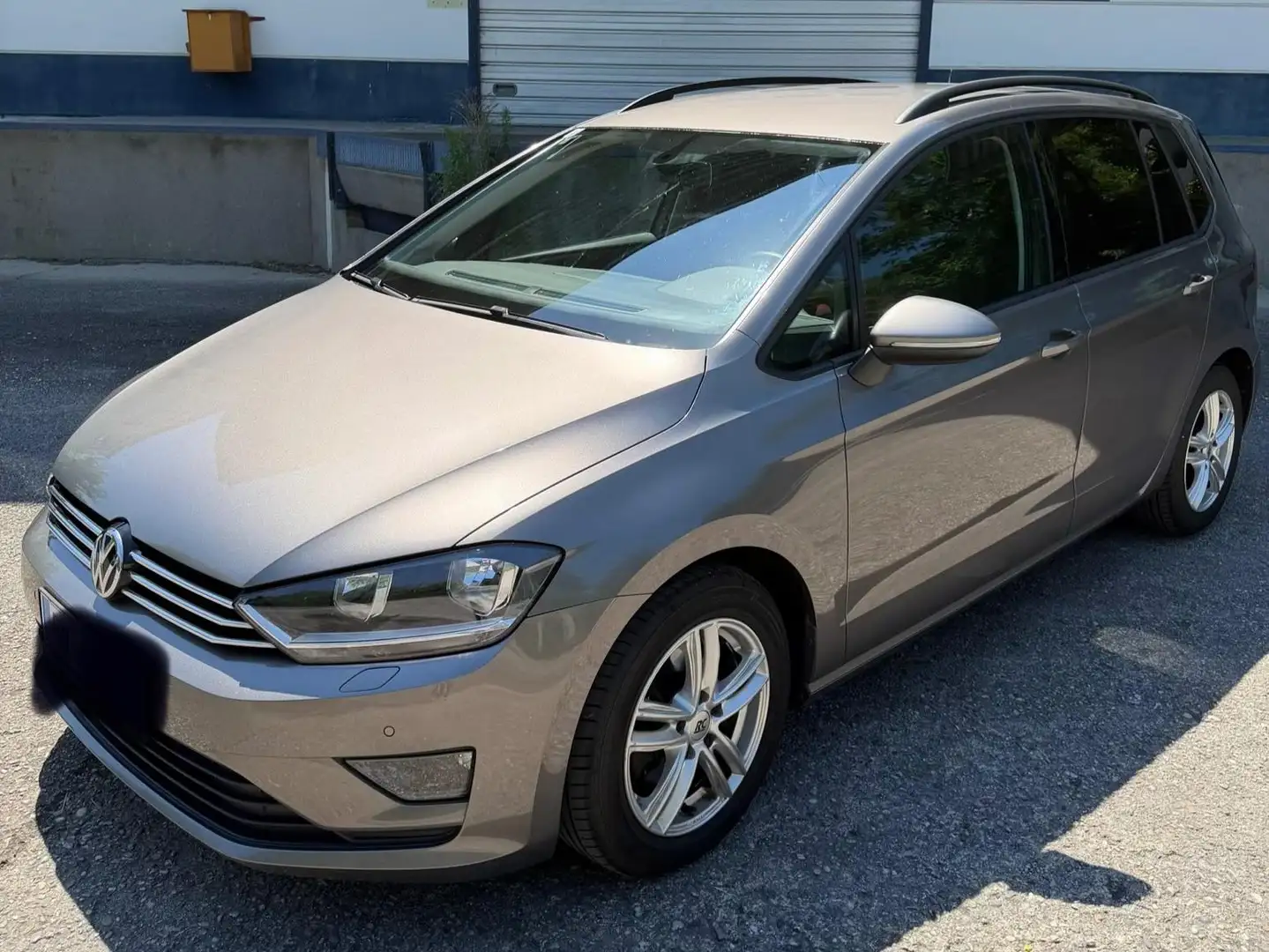 Volkswagen Golf Sportsvan Grau - 2