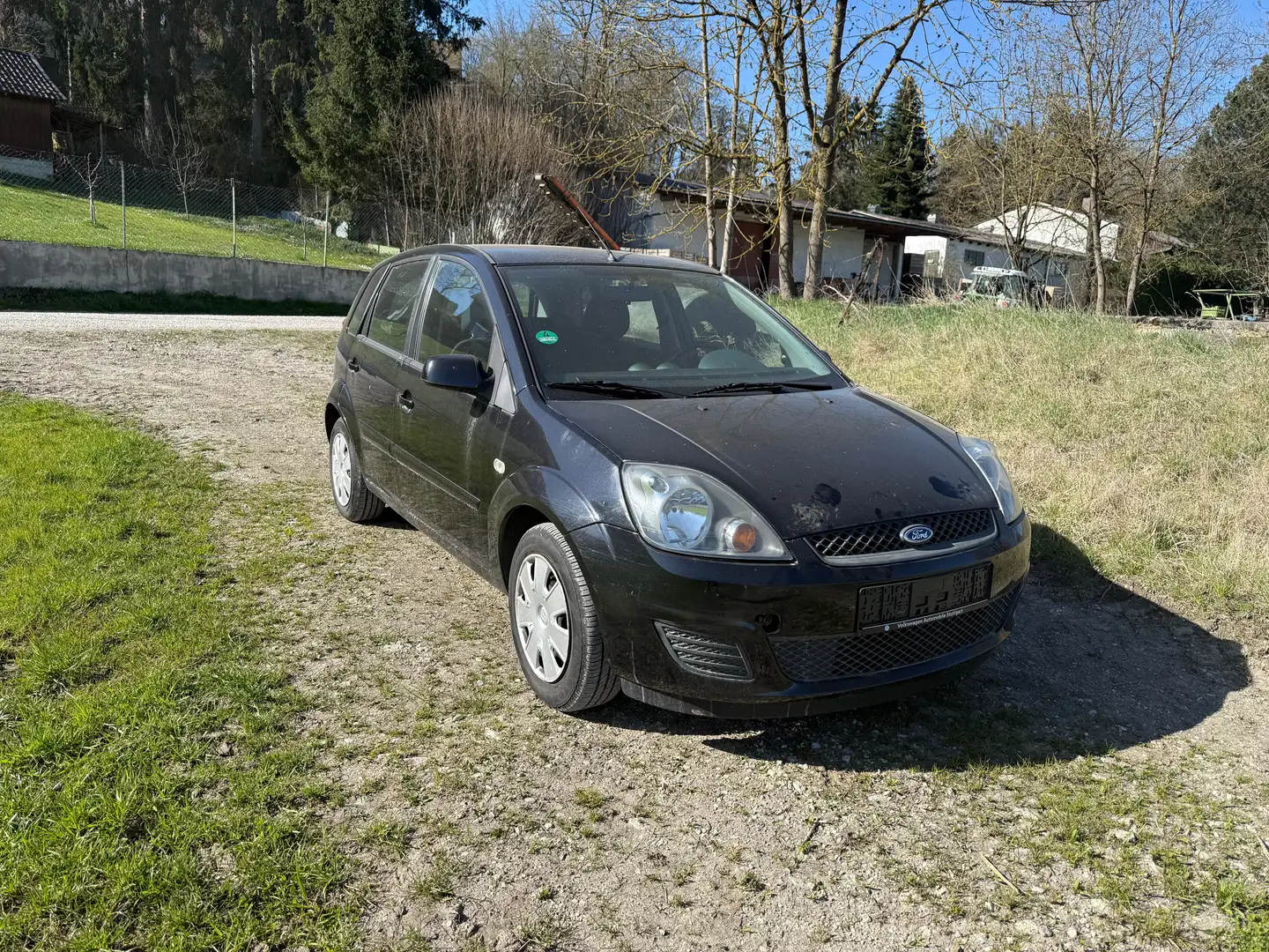 Ford Fiesta 1.3 Ambiente Noir - 2