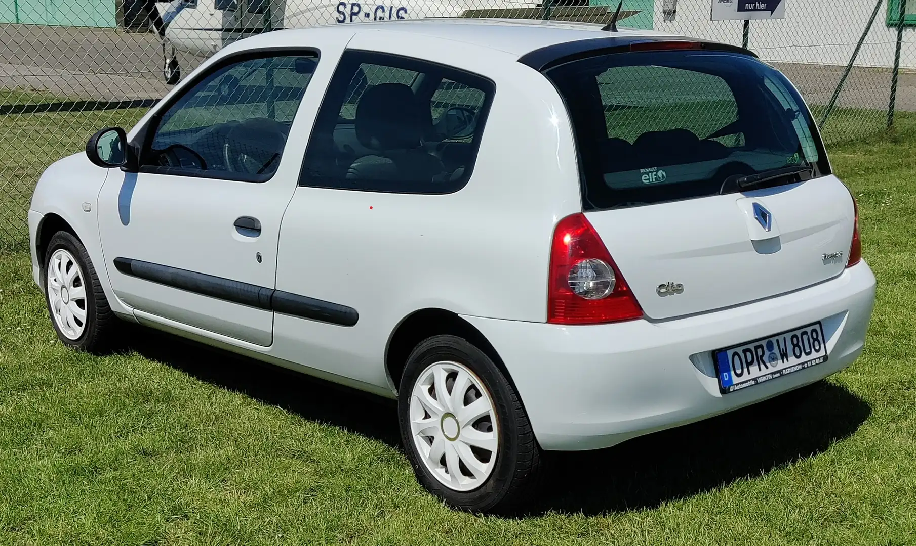 Renault Clio Clio 1.2 Campus Weiß - 2