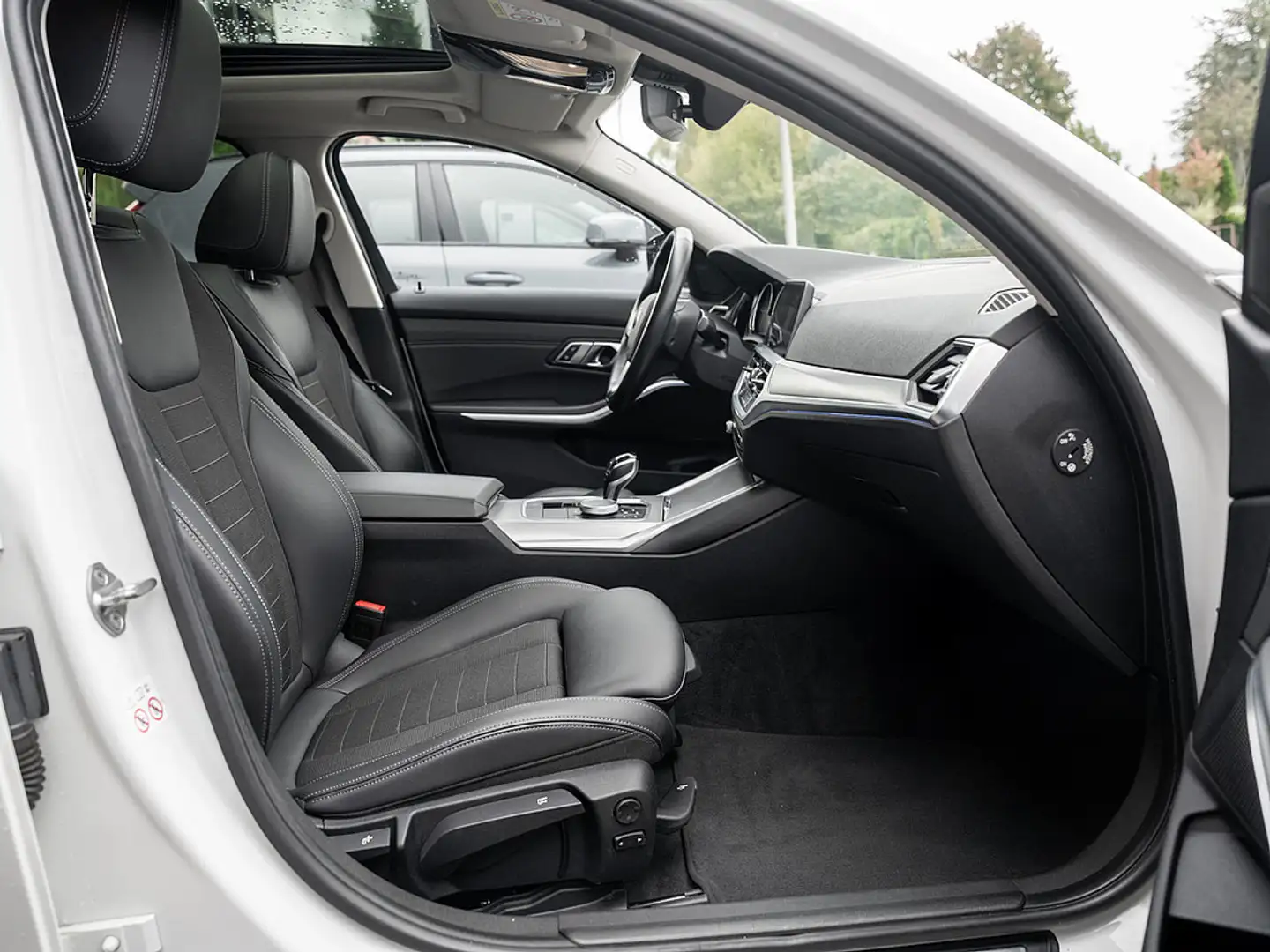 BMW 320 i Sport Line Weiß - 2
