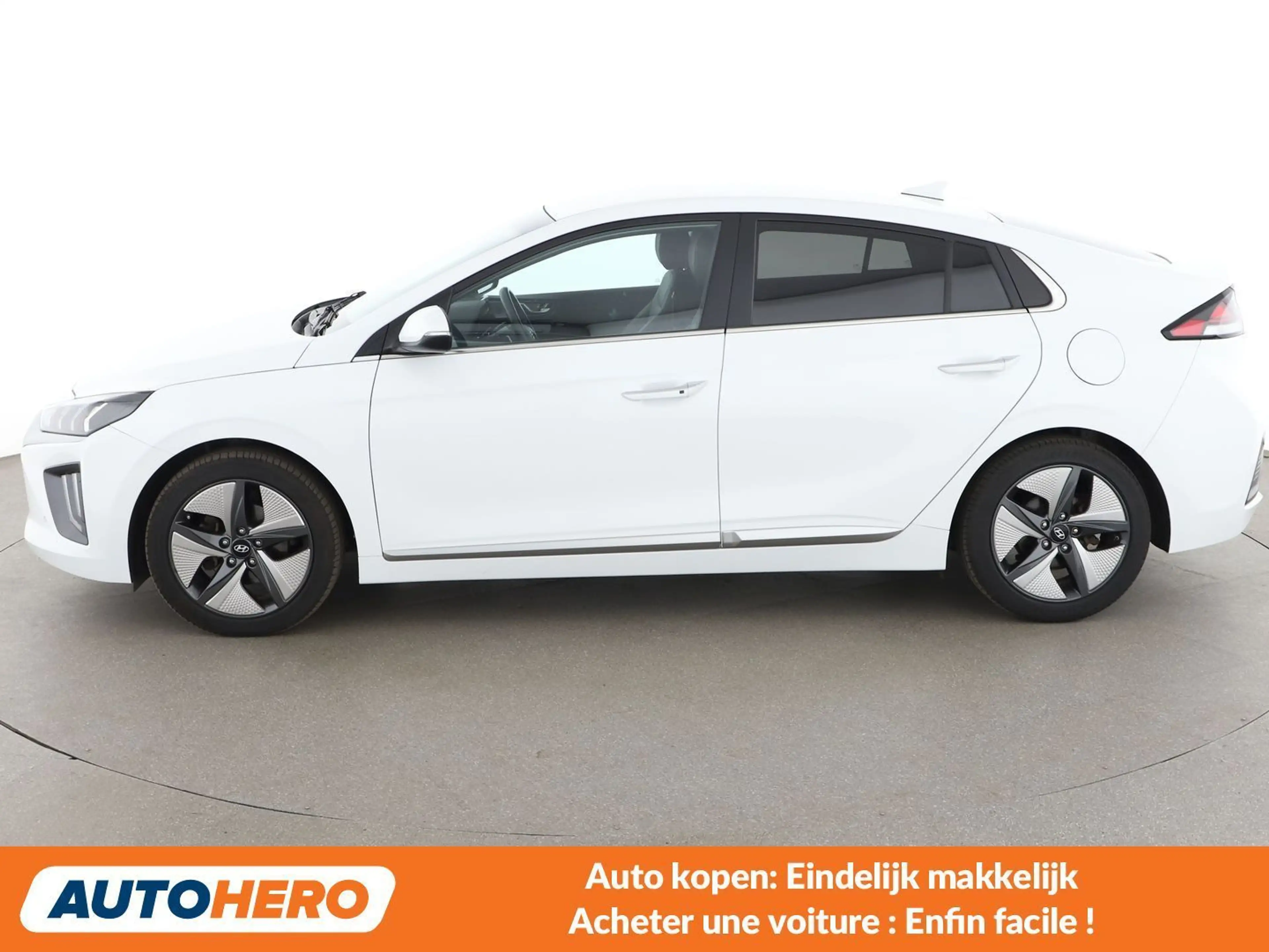 Hyundai IONIQ 1.6 Hybrid — photo 3