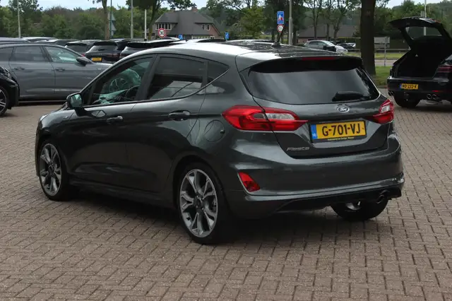 Ford Fiesta view 3