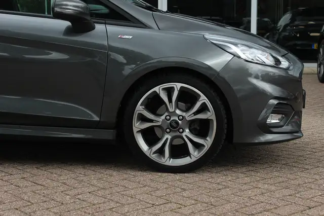 Ford Fiesta view 14
