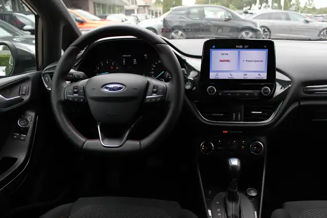 Ford Fiesta view 9