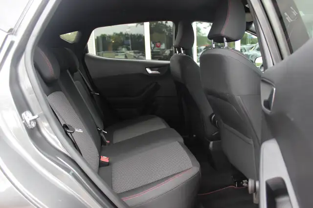 Ford Fiesta view 12
