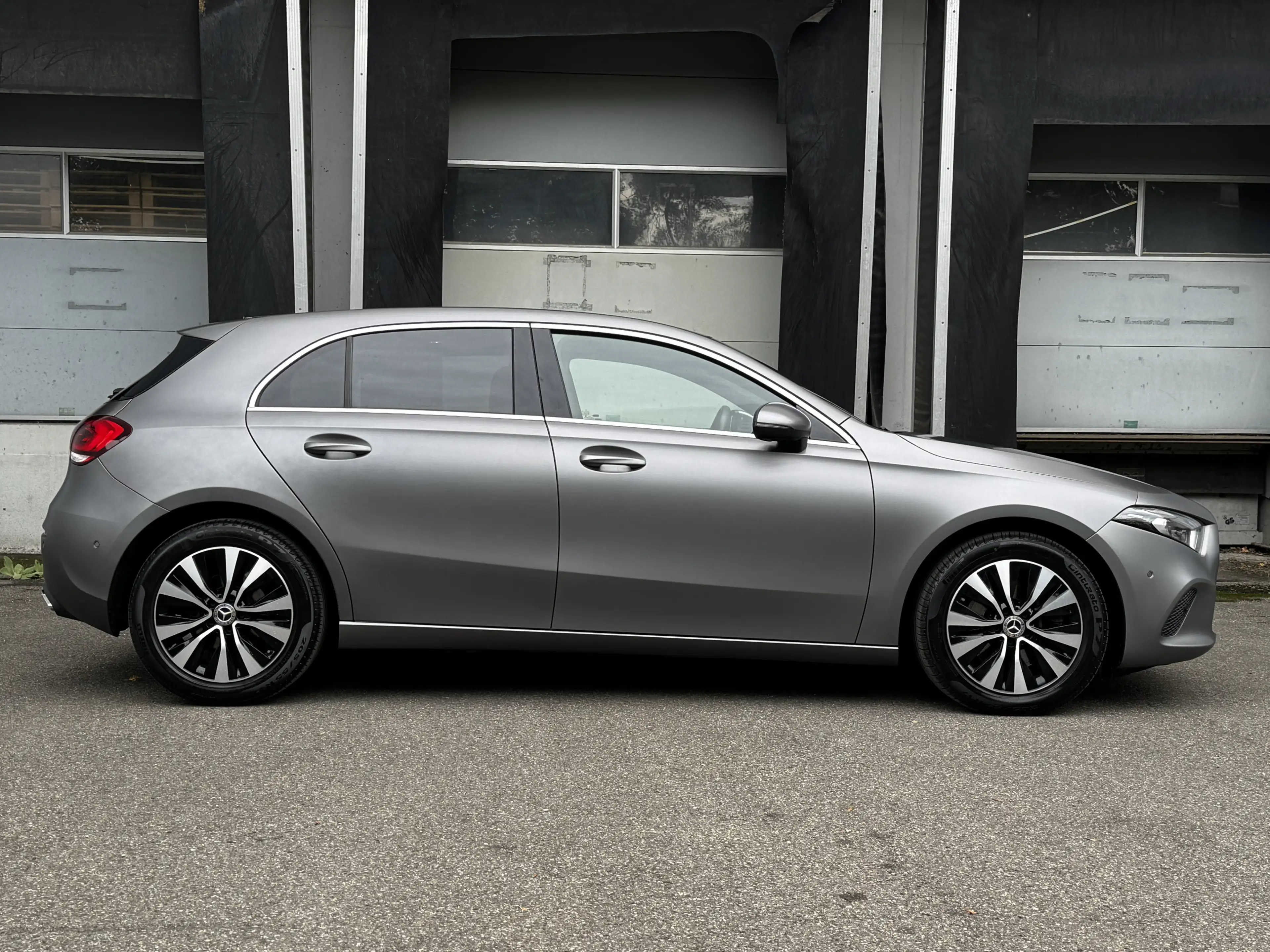 Mercedes-Benz A 220 D Urban LED ACC MBUX Pano Kamera Midline — photo 8