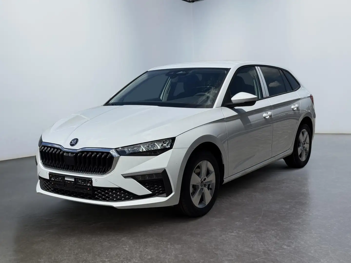 Skoda Scala Extra Plus 1,5 TSI DSG  2ZoKlima Kamera 2 x PDC... Weiß - 1