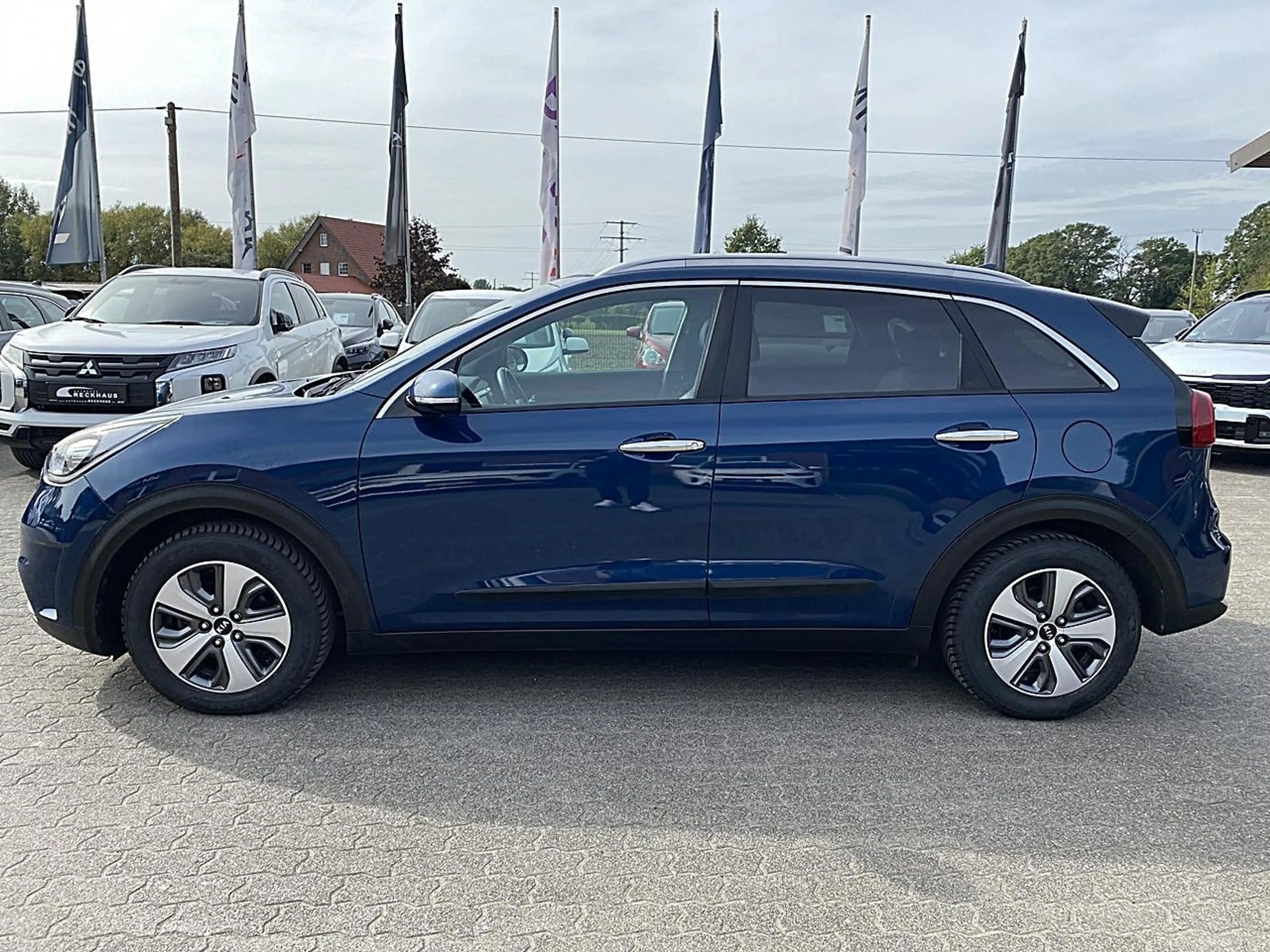 Kia Niro NIRO 1.6 HEV DCT VISON AHK ALLWETTER — photo 2
