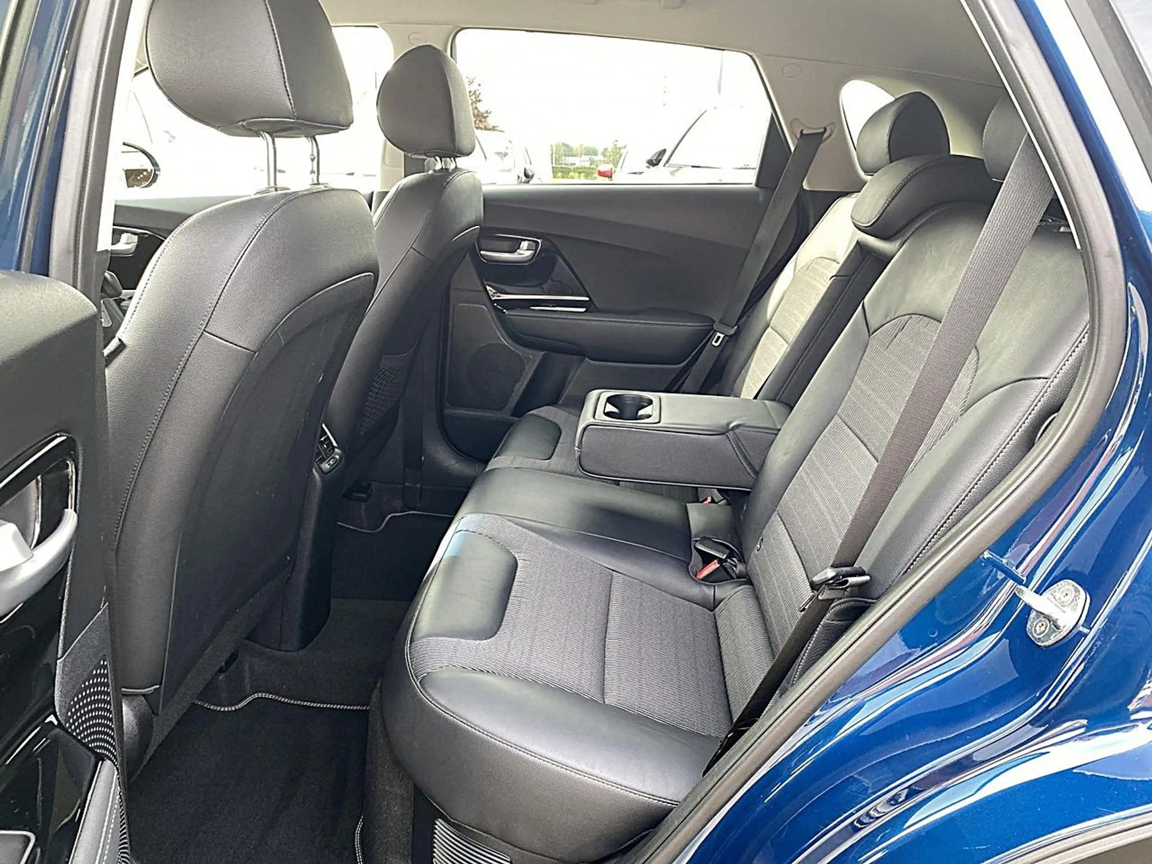Kia Niro NIRO 1.6 HEV DCT VISON AHK ALLWETTER — photo 11