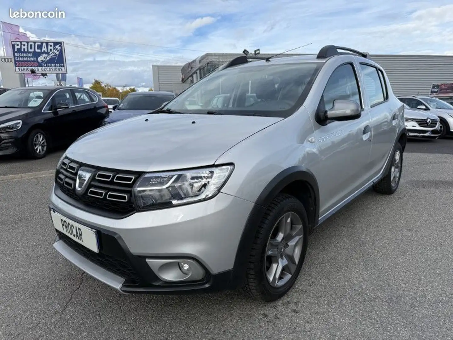 Dacia Sandero 0.9 TCE 90CH STEPWAY PRESTIGE EURO6 Gris - 1