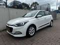 Hyundai i20 1.2 HP i-Motion/CRUISE/PDC/STUUR EN STOEL VERWARMI Blanc - thumbnail 3