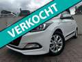 Hyundai i20 1.2 HP i-Motion/CRUISE/PDC/STUUR EN STOEL VERWARMI Blanc - thumbnail 1