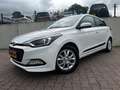 Hyundai i20 1.2 HP i-Motion/CRUISE/PDC/STUUR EN STOEL VERWARMI Blanc - thumbnail 2