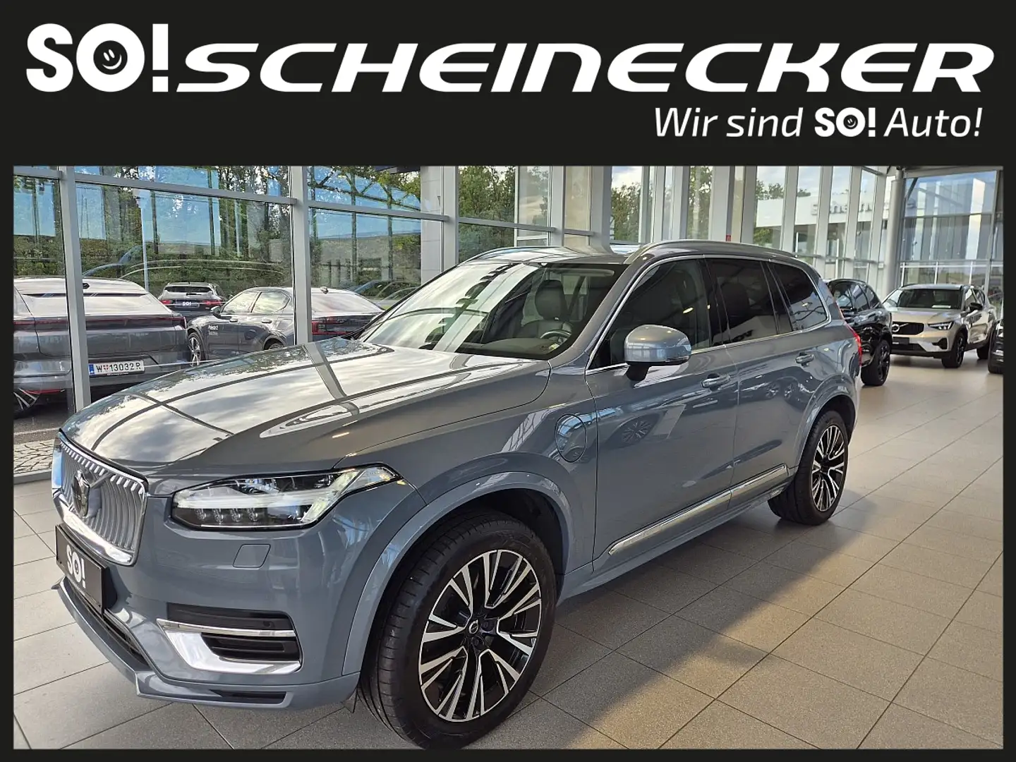 Volvo XC90 T8 AWD Recharge PHEV Core Geartronic Grau - 2