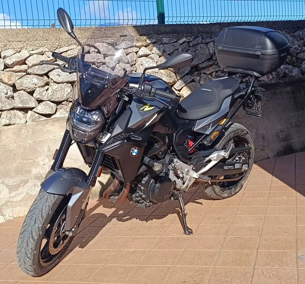 BMW F 900 R