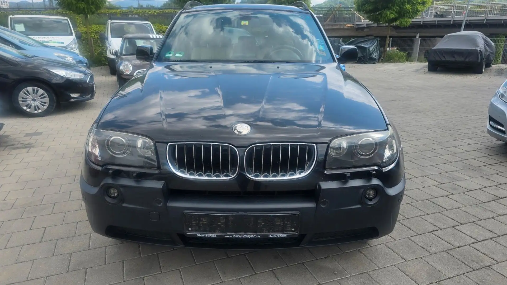 BMW X3 Baureihe X3 3.0d/TÜV 04.2026/ Schwarz - 2