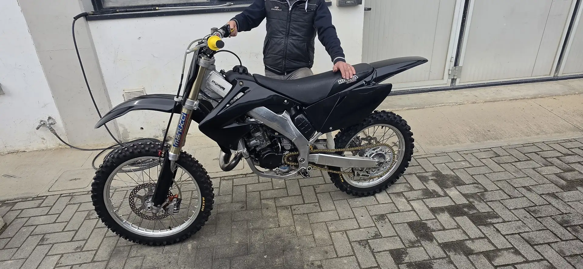 Honda CR 125 Cross Negro - 1