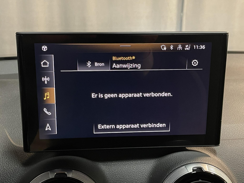 Audi Q2 35 TFSI S Edition 17"/Matrix LED/Camera/Adaptieve — photo 31