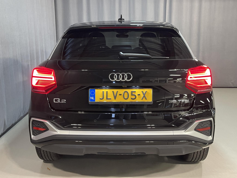 Audi Q2 35 TFSI S Edition 17"/Matrix LED/Camera/Adaptieve — photo 8