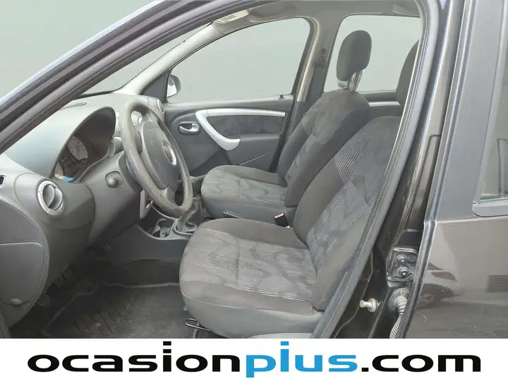 Dacia Sandero 1.2 Laureate 2011, foto 8