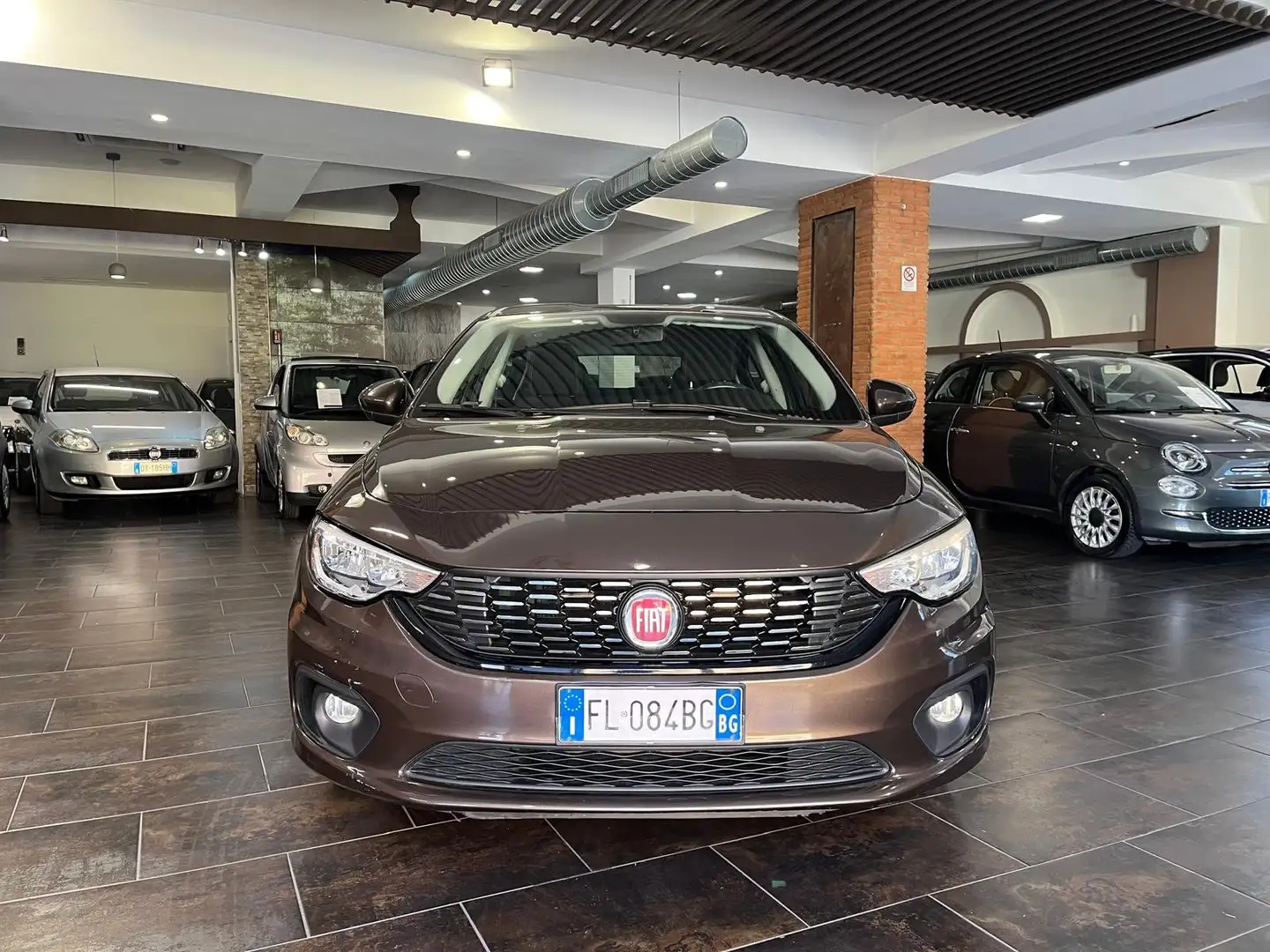 Fiat Tipo Tipo 5 porte II 2016 5p 1.4 Easy 95cv Marrone - 2