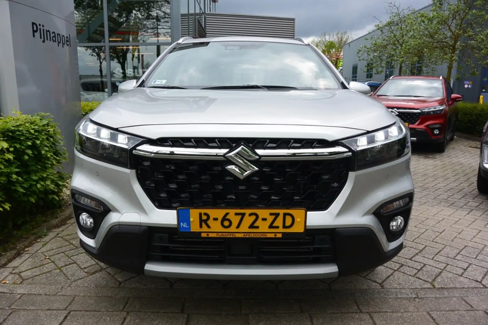 Suzuki SX4 S-Cross 1.4 Select Turbo Boosterjet Smart Hybrid Navigatie Срібний - 2