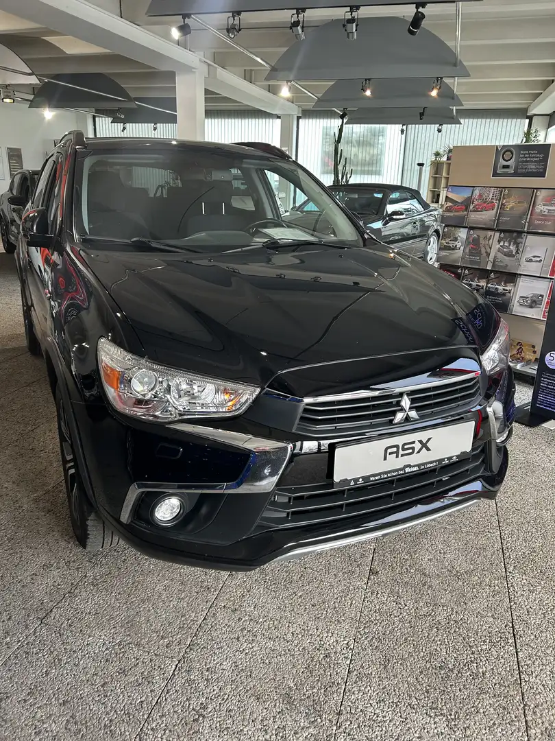 Mitsubishi ASX 2.2 DI-D 4WD Automatik Edition 100+ Negro - 1