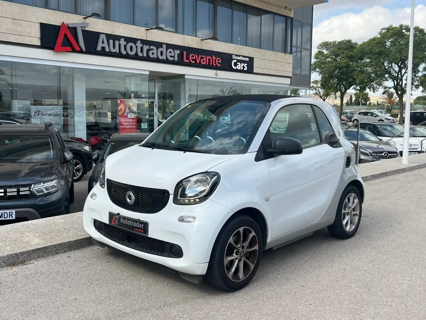 smart forTwo Coupé EQ Blanco - 1