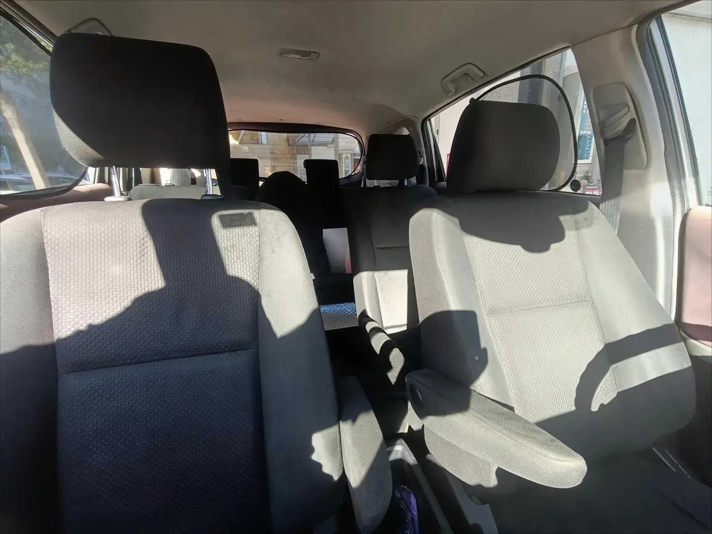 Toyota Corolla Verso Corolla Verso 2.0D4D Luna Luna Plateado - 2