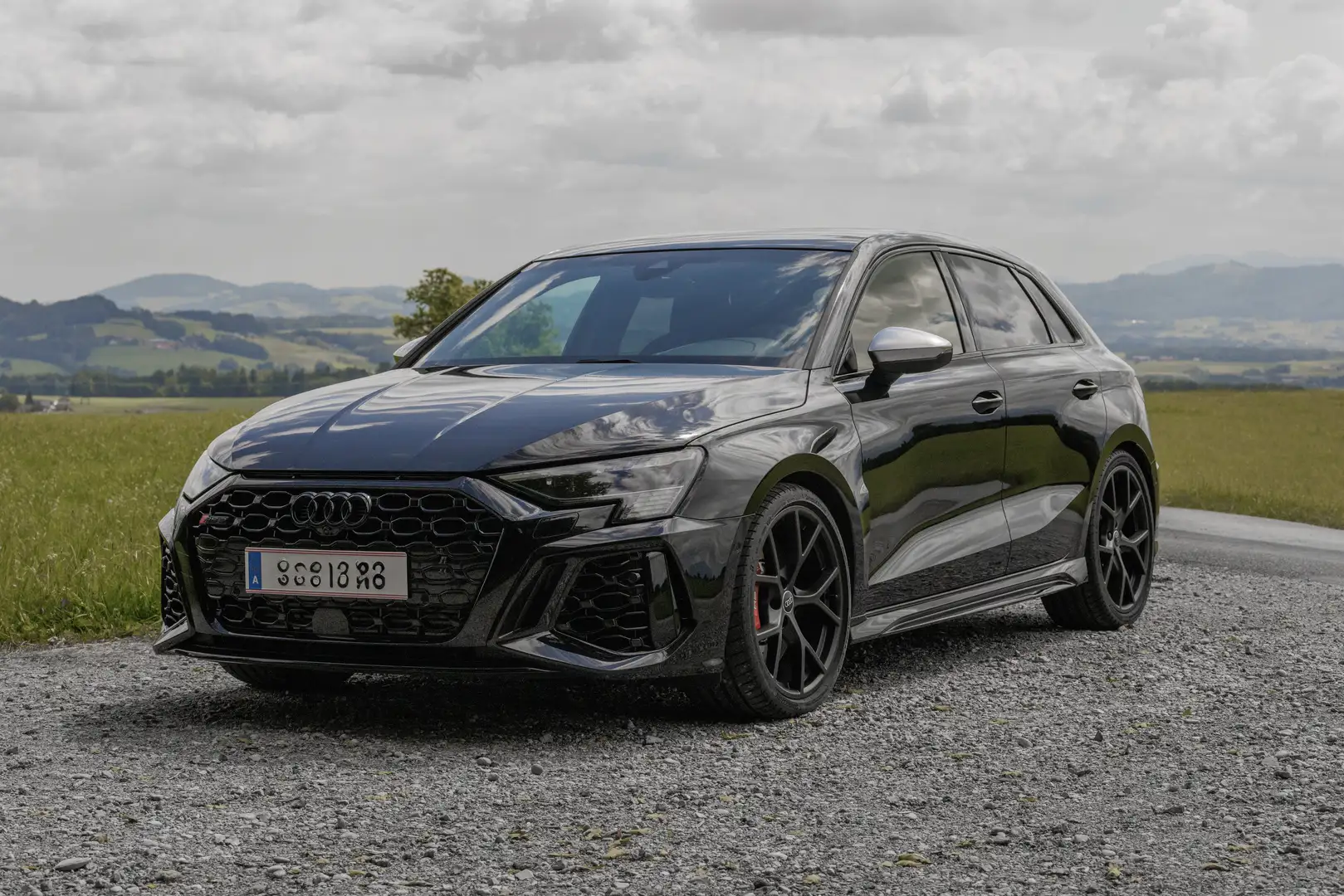 Audi RS3 SB TFSI quattro S-tronic Black - 1