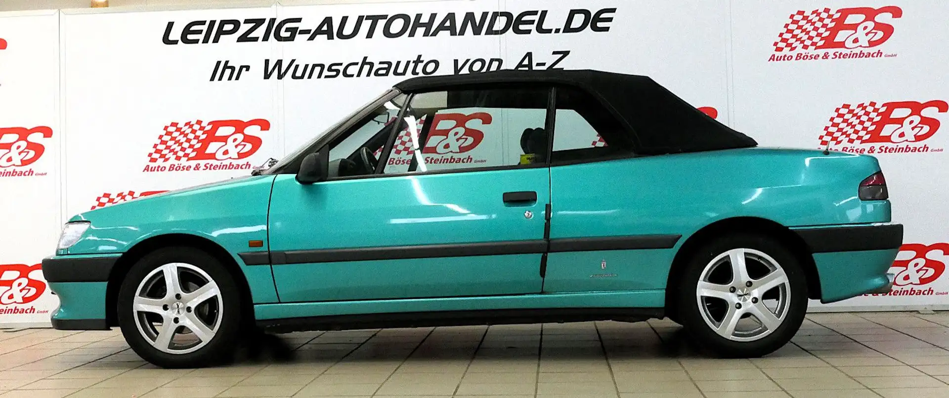 Peugeot 306 Cabrio Vert - 2