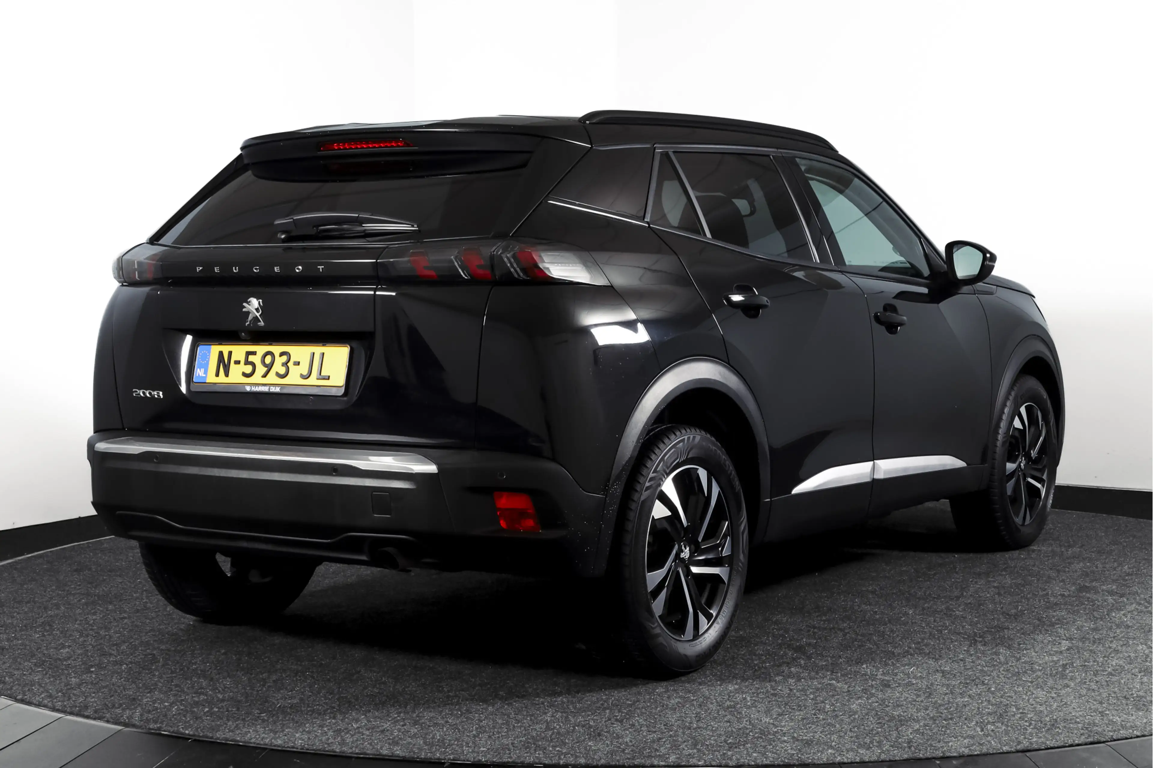 Peugeot 2008 1.2 PureTech 100 PK Allure | Cruise | PDC | Camera — photo 2