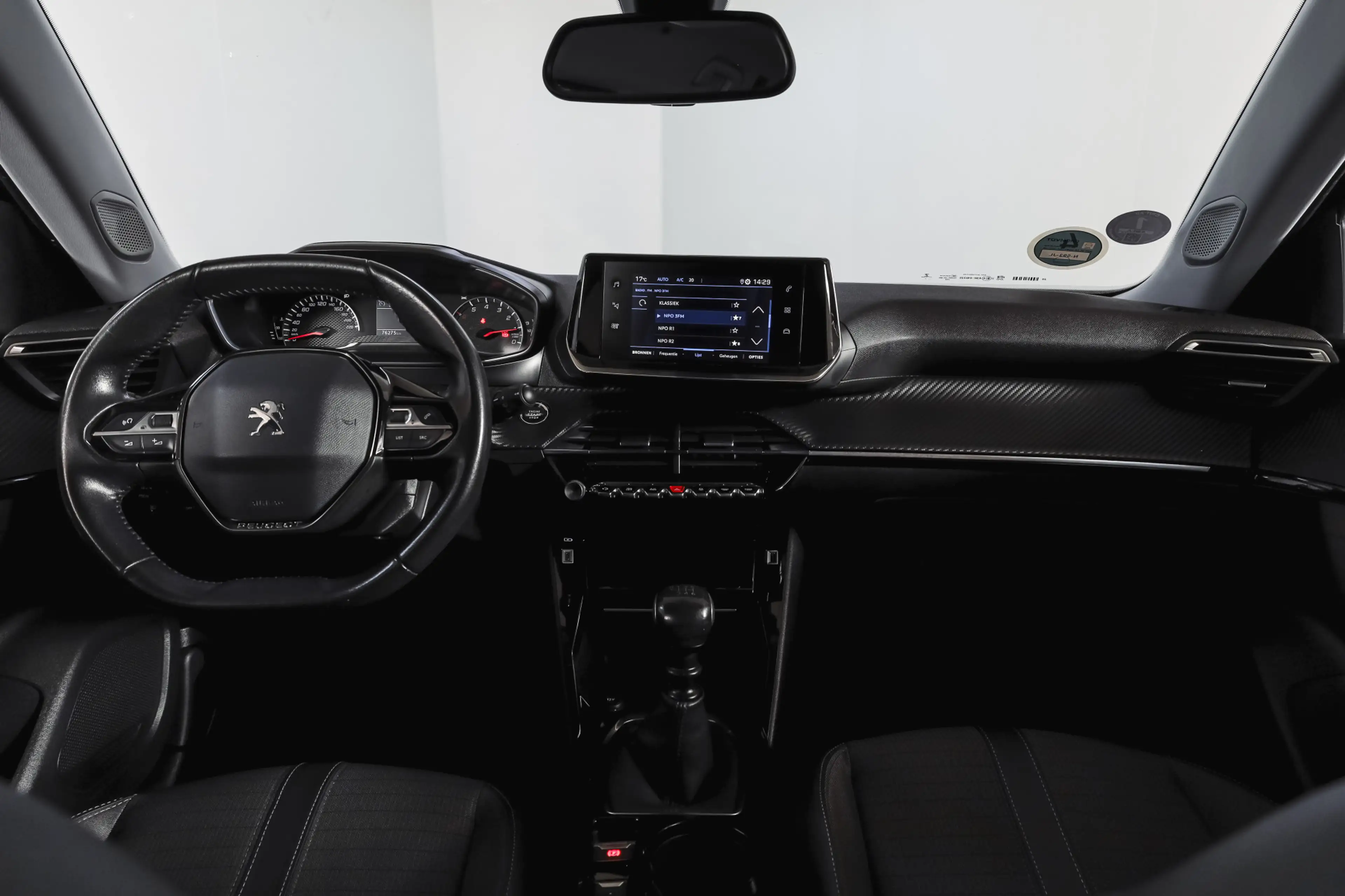 Peugeot 2008 1.2 PureTech 100 PK Allure | Cruise | PDC | Camera — photo 3